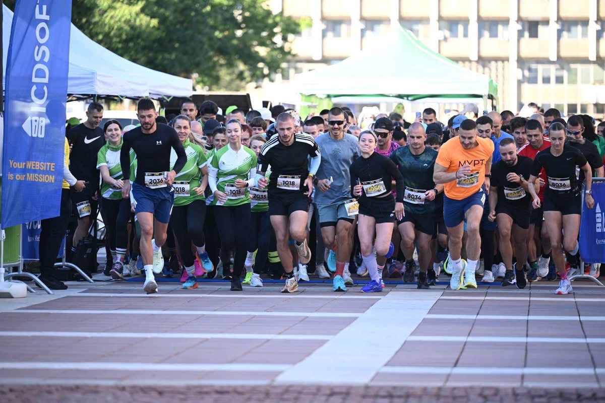 Image default