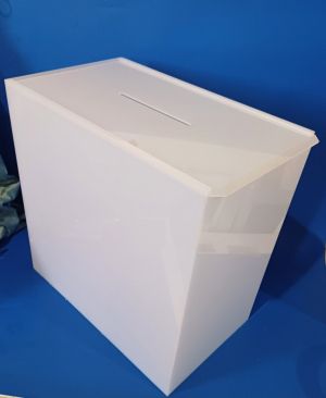 Image default